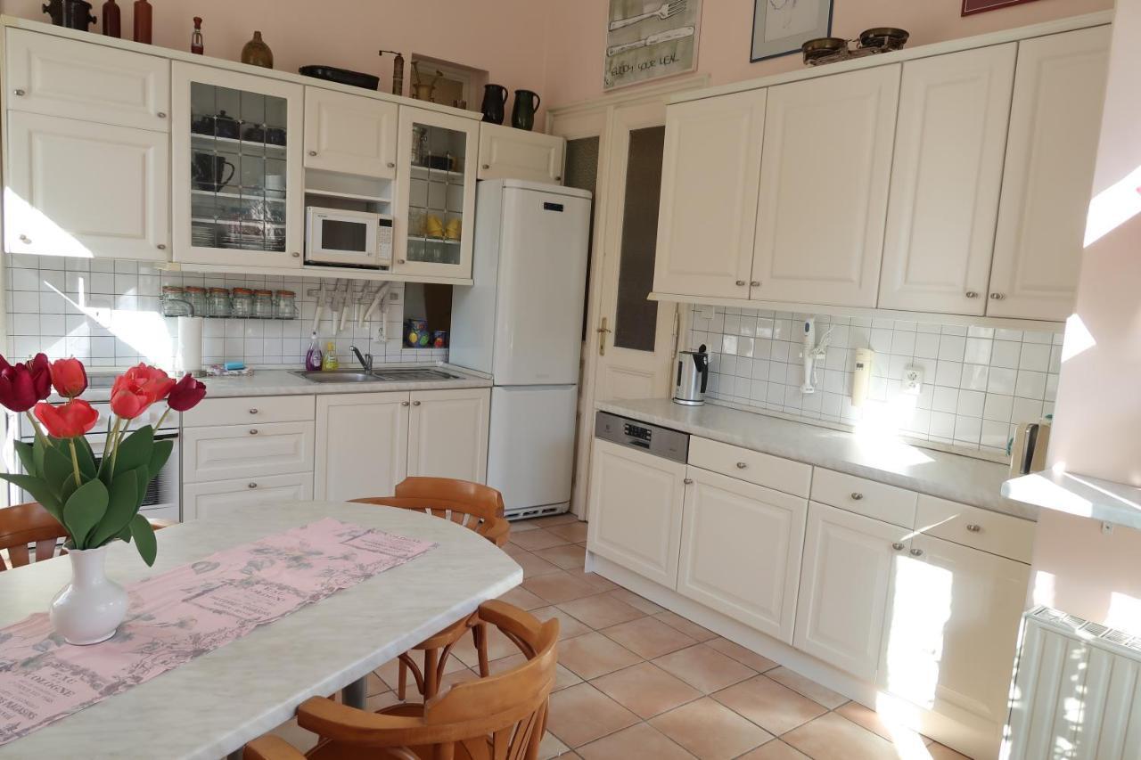 Apartment Themis Карловы Вары Экстерьер фото